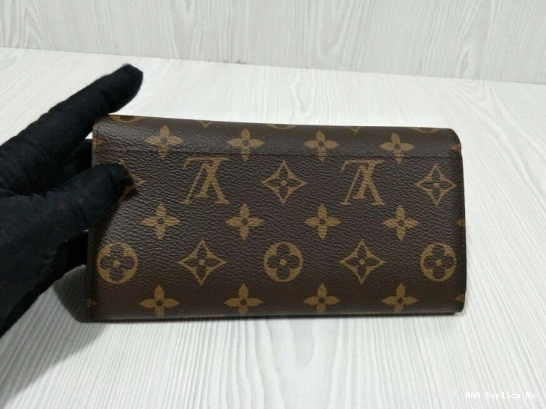 AAA Replica Ru VUITTON LOUIS SARAH WALLET 0711